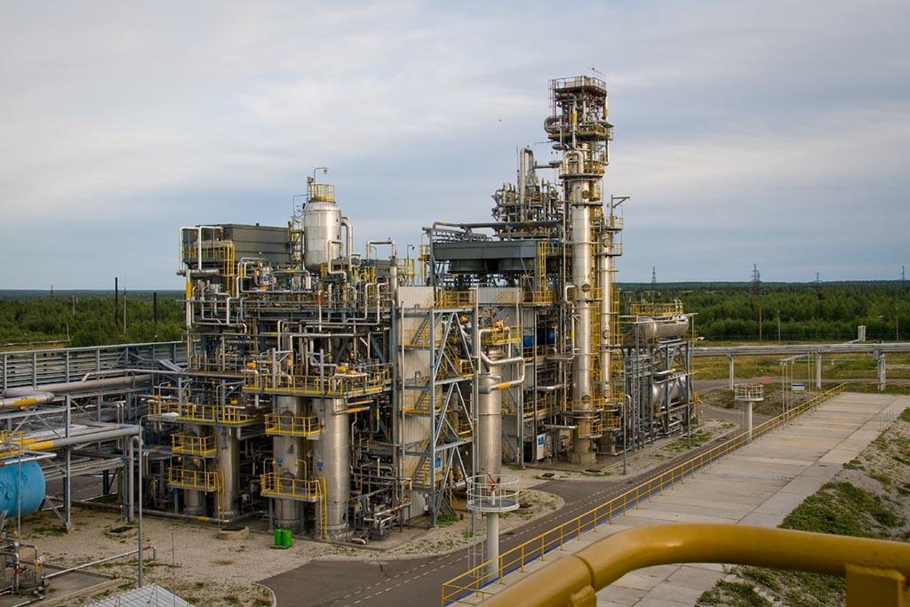 Основные мощности Группы «Газпром» по переработке в том числе газового конденсата